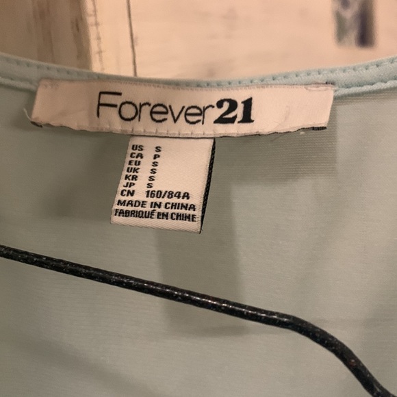 Forever 21 small sleeveless top with neck embellishments - Picture 3 of 4